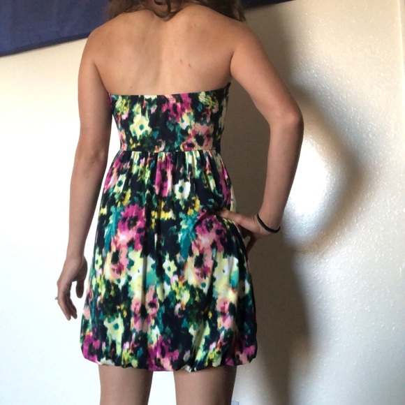 strapless dress - Picture 2 of 3